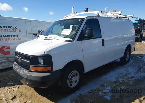 2016 Chevrolet Express 2500 Work Van z USA, uszkodzony, nr VIN 1GCWGAFF3G1313751